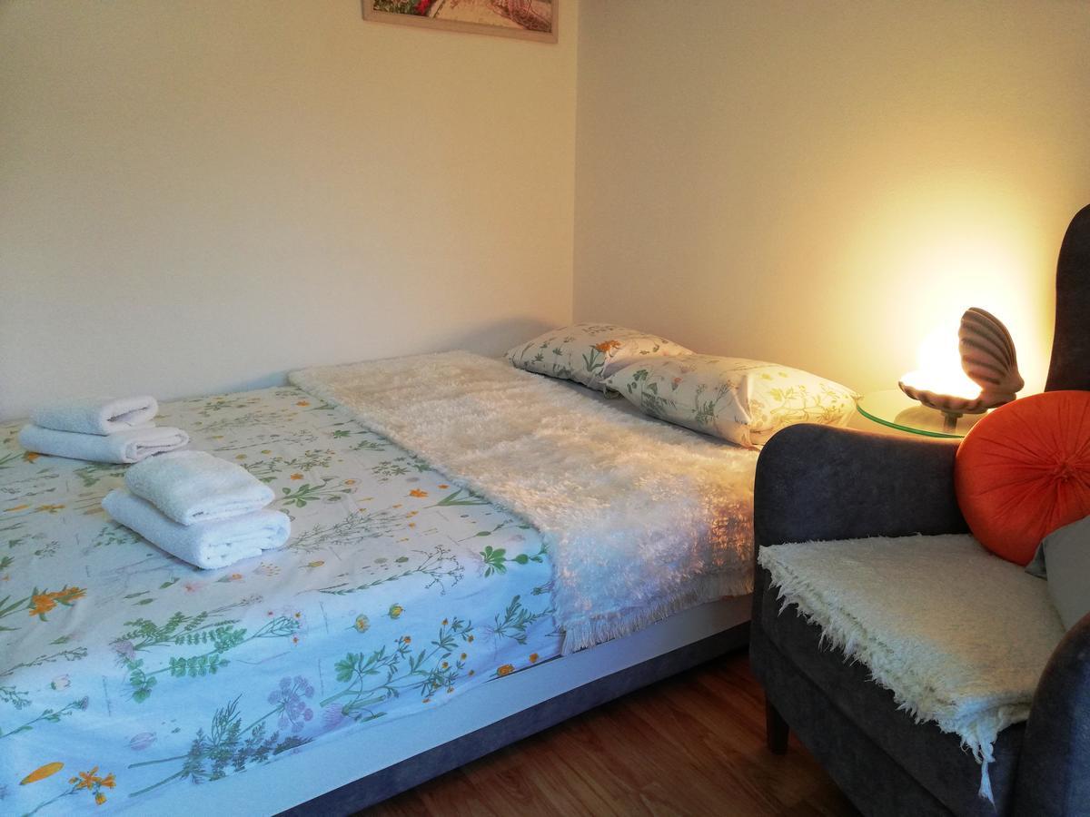 White Lily Of Apartment Budva