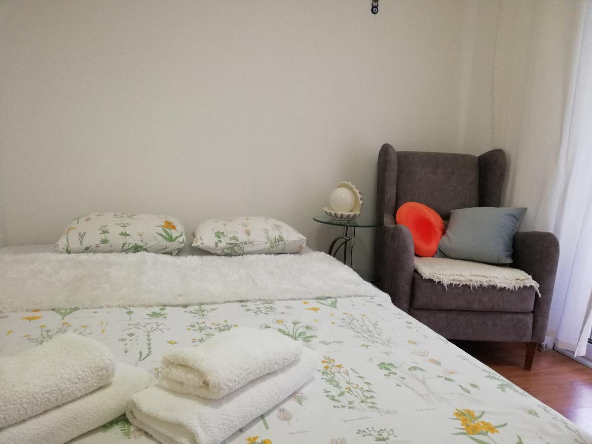 Apartment White Lily Of *